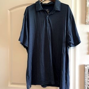 Men’s short sleeved shirt in great condition!